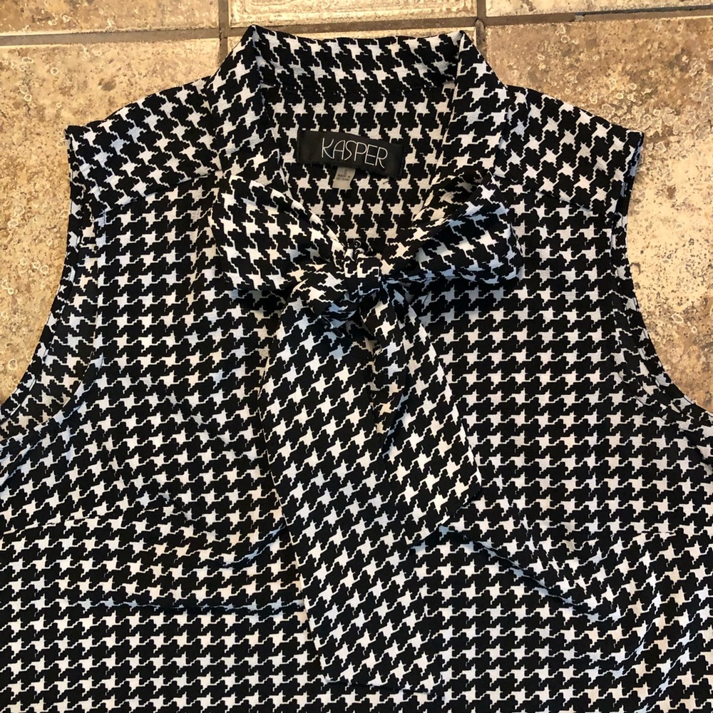 Kasper Black and White Houndstooth Women's Tie Top - Picture 3 of 8